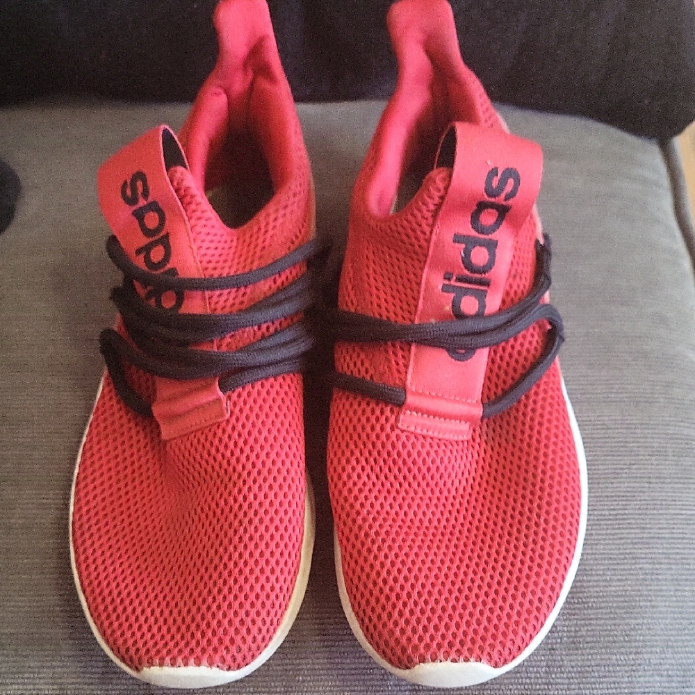 Adidas sneakers size 6 youth boys/teen